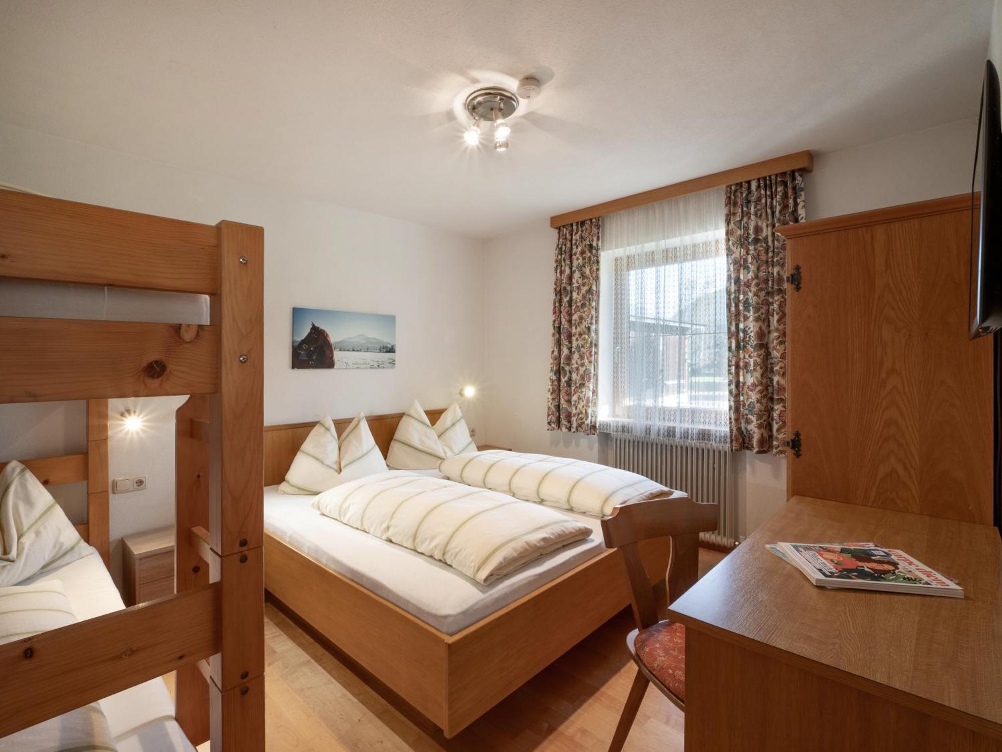 סנט יוהן אין טירול Apartment-Pension Schmiedererhof מראה חיצוני תמונה